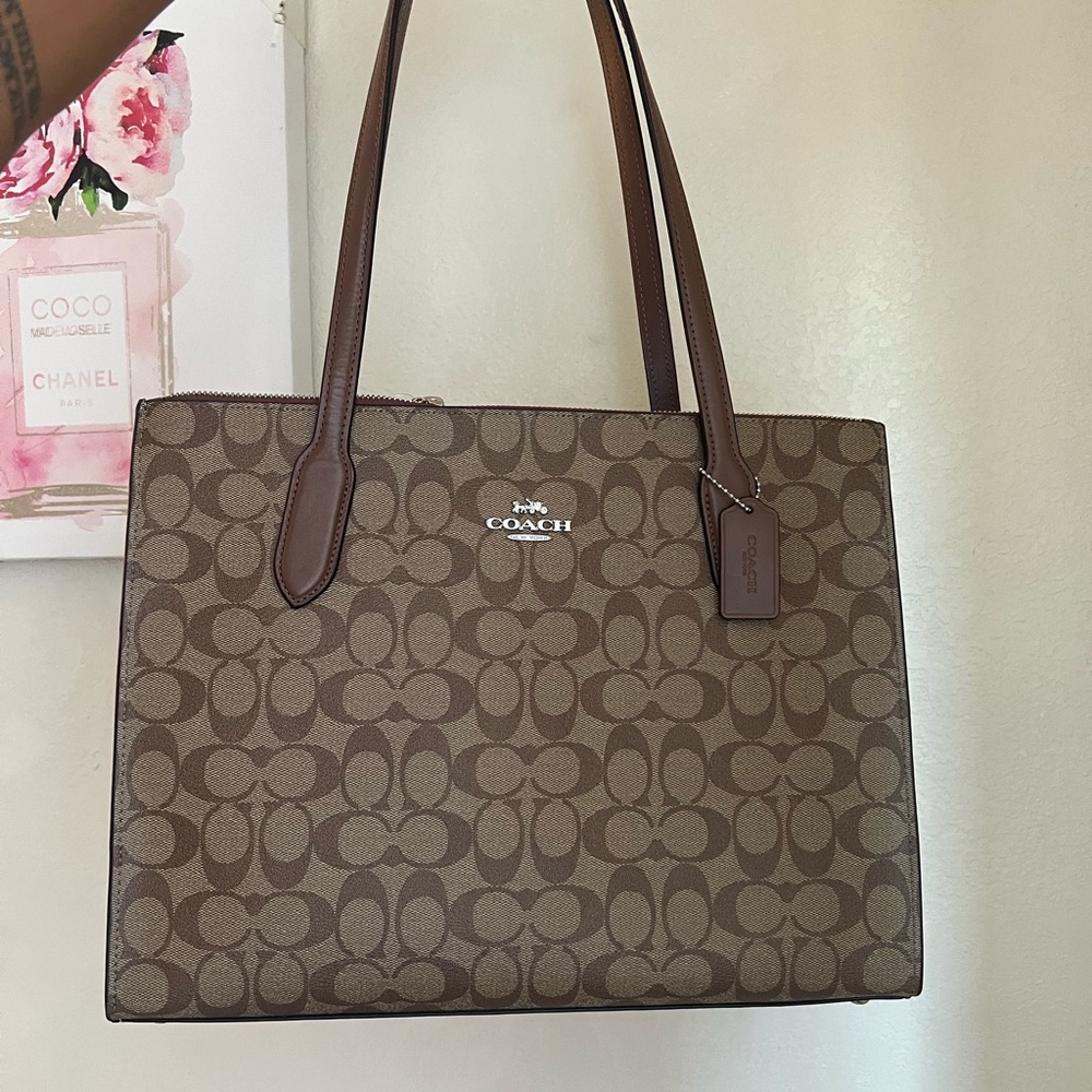 Authentic Coach Tote - Picture 4 of 9
